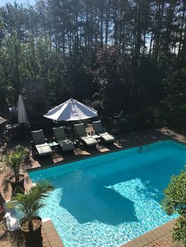 L3RycmViL2xpc3RpbmdzLzQyLzY3LzI3LzMwL3AvMDAxNGYyOWItN2VmOC00MjQ2LTkwZDQtYzEyNTgzNjhhYzQ3LmpwZw