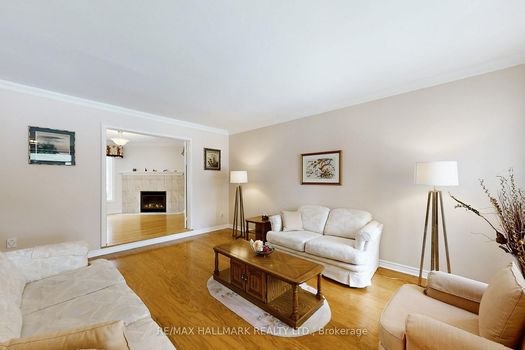 L3RycmViL2xpc3RpbmdzLzQyLzcxLzA4LzM2L3AvNGEwYTYxOGItMDk4OS00MDgyLWI4MmQtMjk1MmQ3NmQ2NmFkLmpwZw