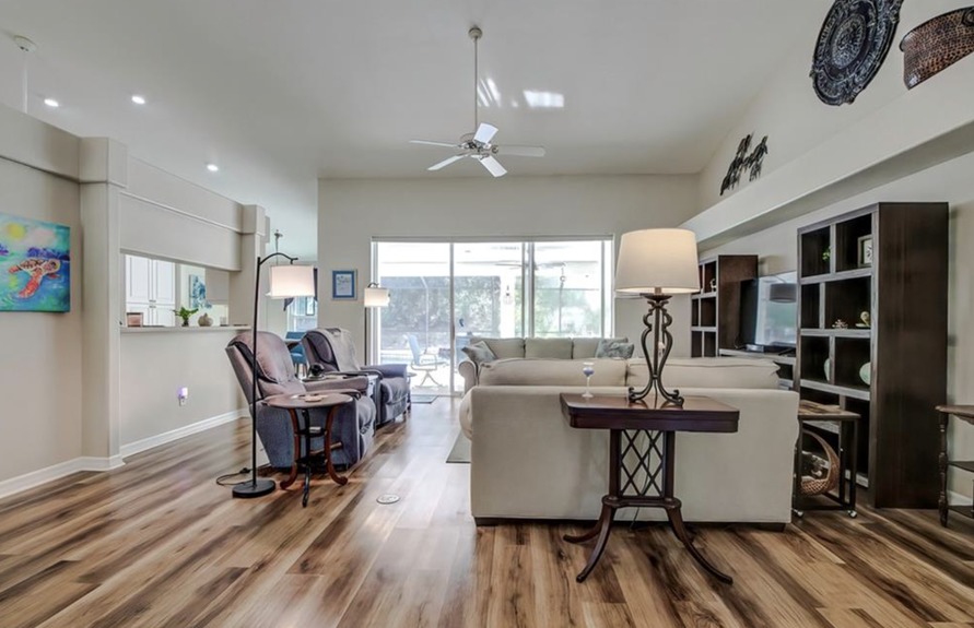 77 Vinca St Listing Photo#2