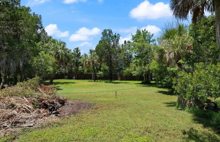 1196 N Stoney Pt Listing Photo #3