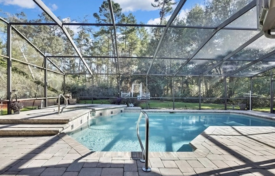 16 Geranium Ct Listing Photo #7