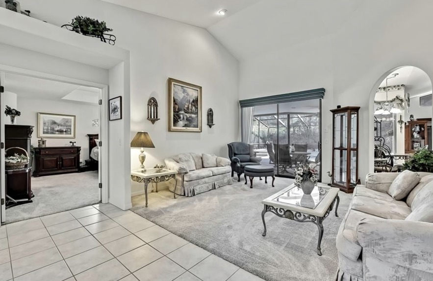 16 Geranium Ct listing photo #2