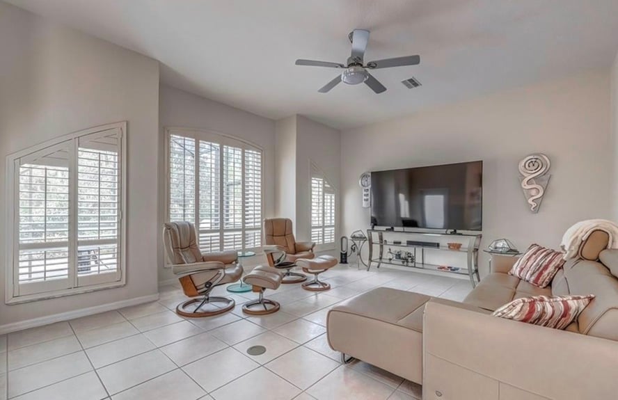 20 Glenridge Blvd Listing Photo #4