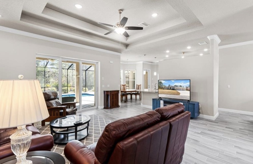 9 Carnation Ct Listing Photo #3