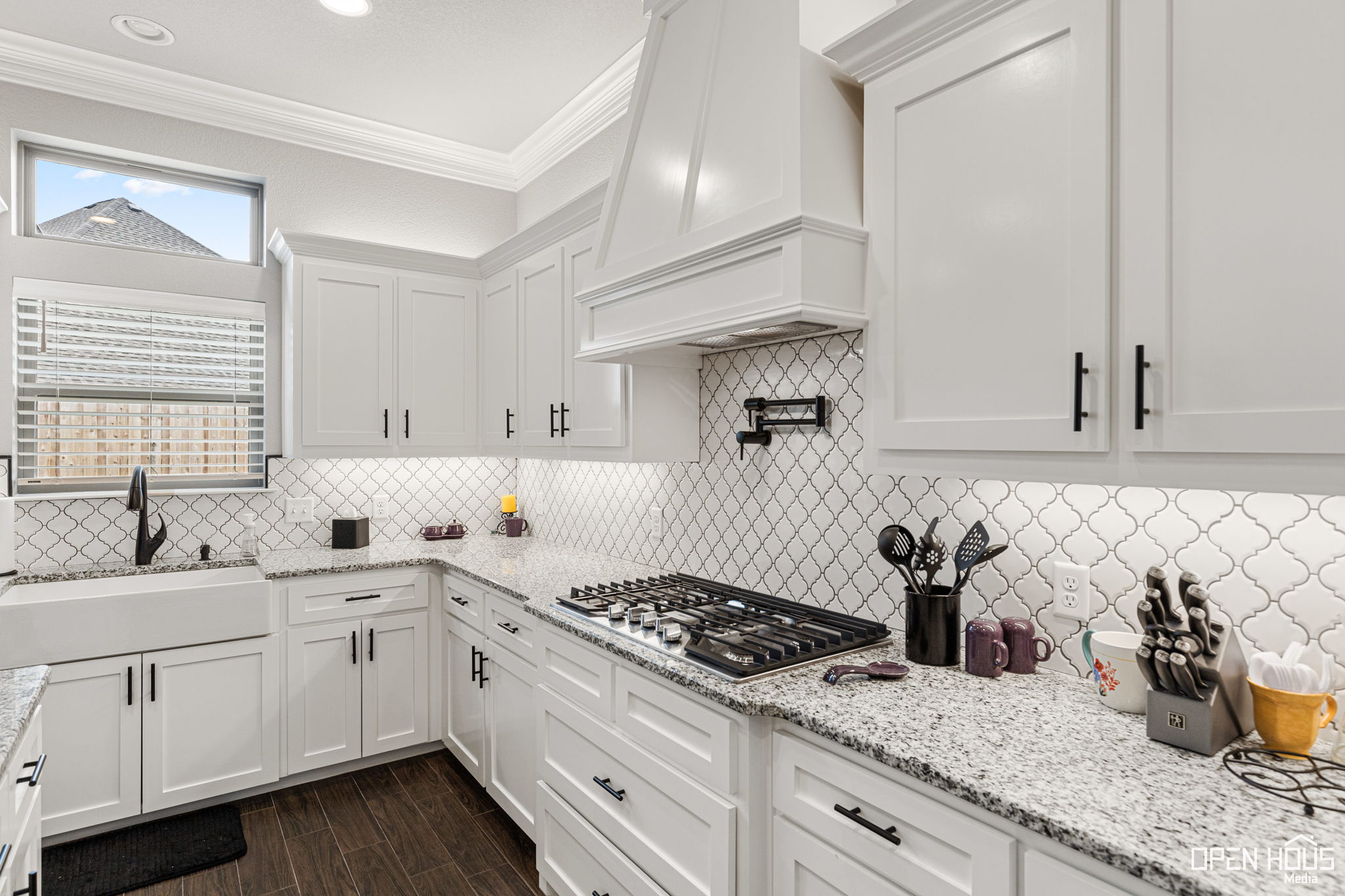 Clean and bright kitchen