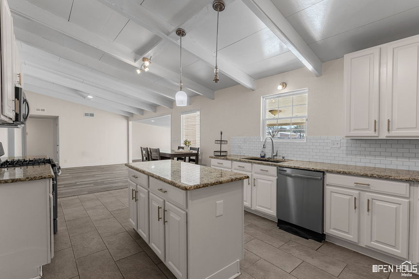 13-web-or-mls-4103-berwick-dr