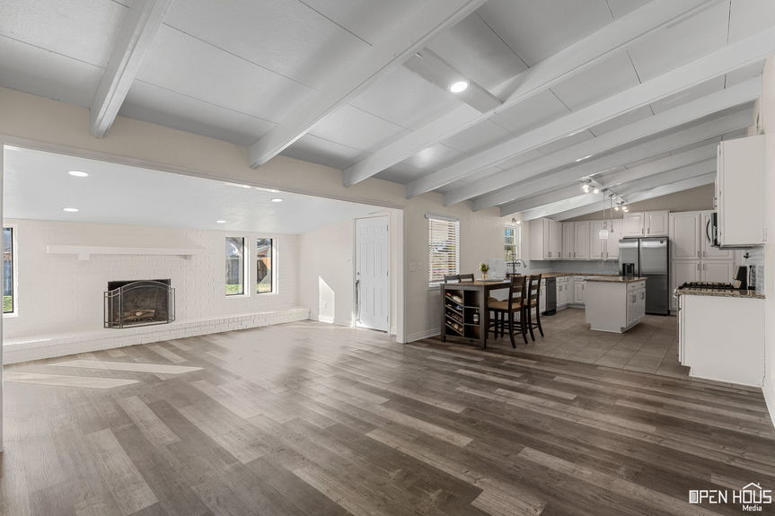 3-web-or-mls-4103-berwick-dr
