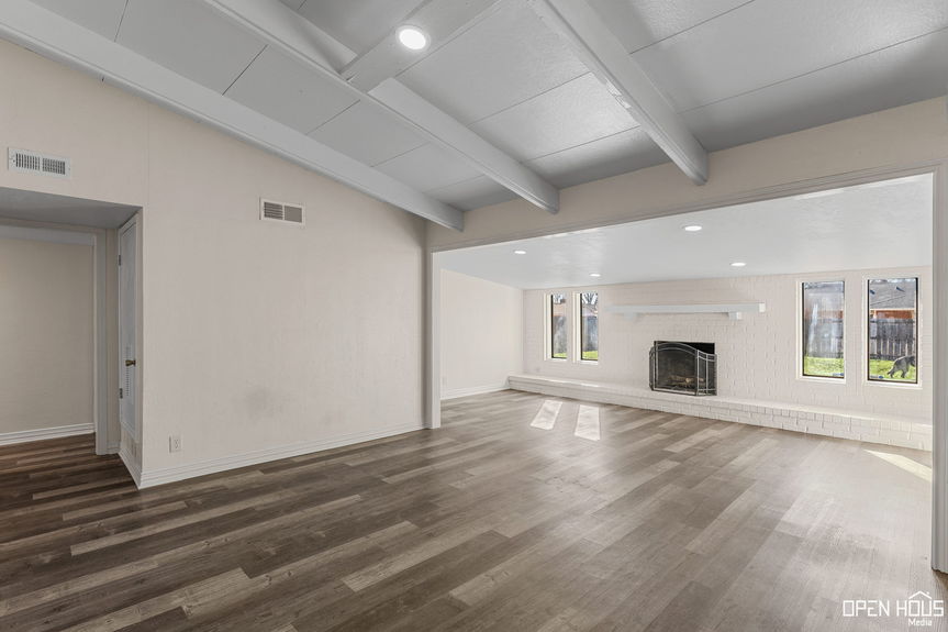 4-web-or-mls-4103-berwick-dr