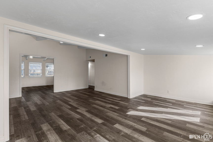 6-web-or-mls-4103-berwick-dr