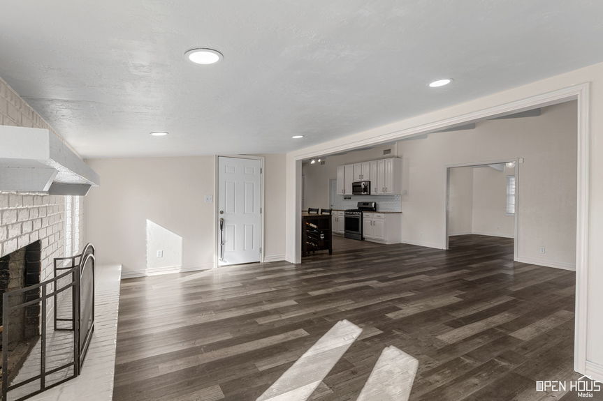 7-web-or-mls-4103-berwick-dr