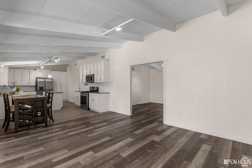 8-web-or-mls-4103-berwick-dr