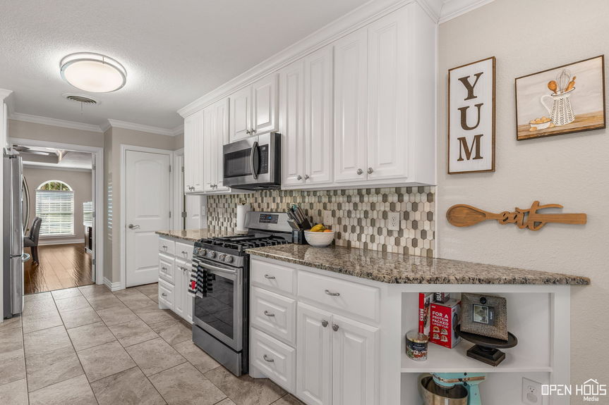 10-web-or-mls-3503-regina-cir