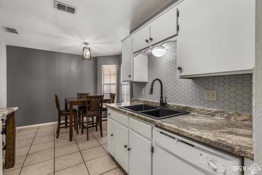 11-web-or-mls-4908-bayberry-dr