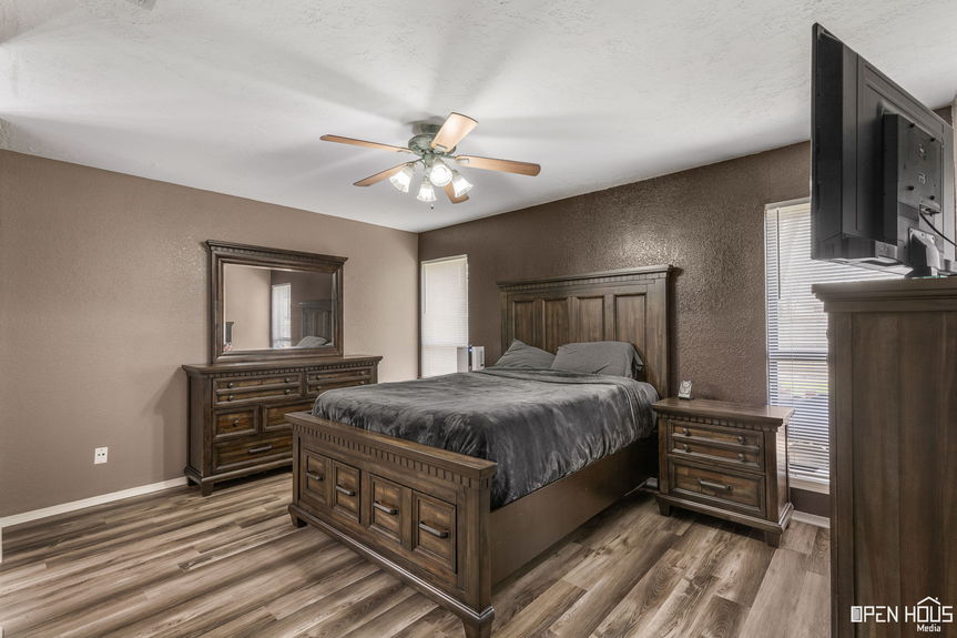 13-web-or-mls-4908-bayberry-dr