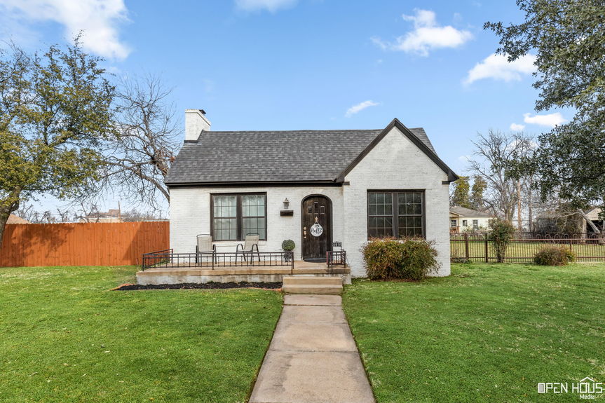 Upgraded 1930s home with modern amenities at 2234 Harrell St, Wichita Falls.