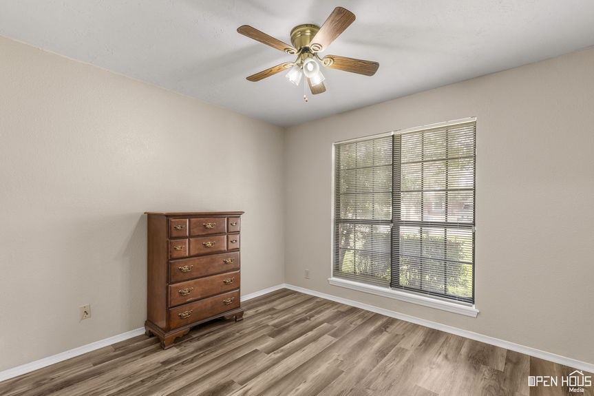 24-web-or-mls-4908-bayberry-dr
