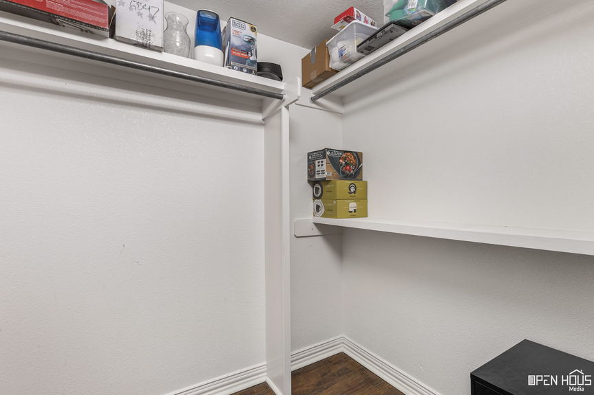 28-web-or-mls-3503-regina-cir