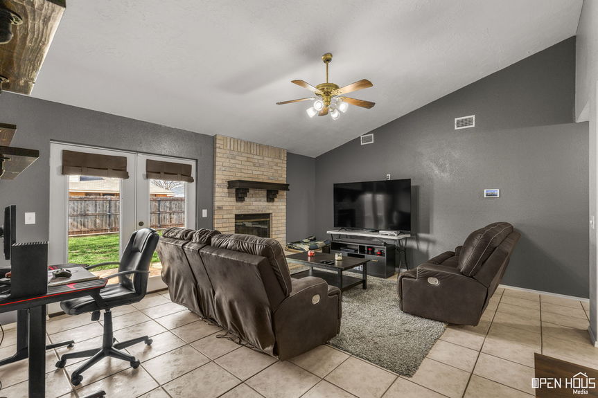 4-web-or-mls-4908-bayberry-dr