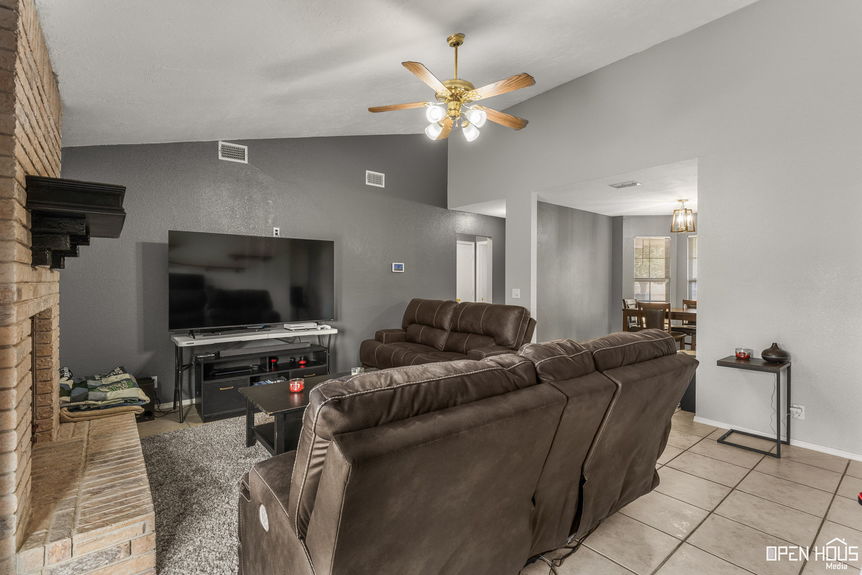 6-web-or-mls-4908-bayberry-dr