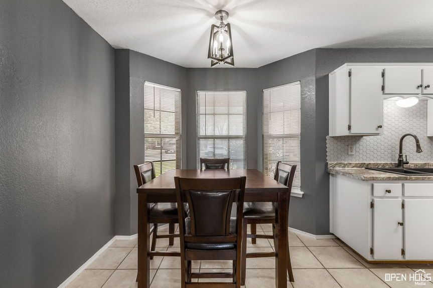 7-web-or-mls-4908-bayberry-dr