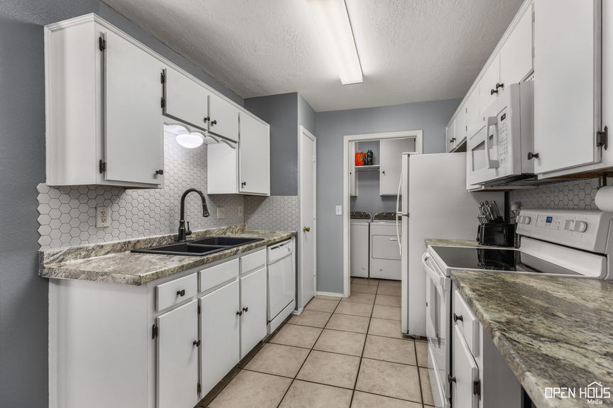 8-web-or-mls-4908-bayberry-dr
