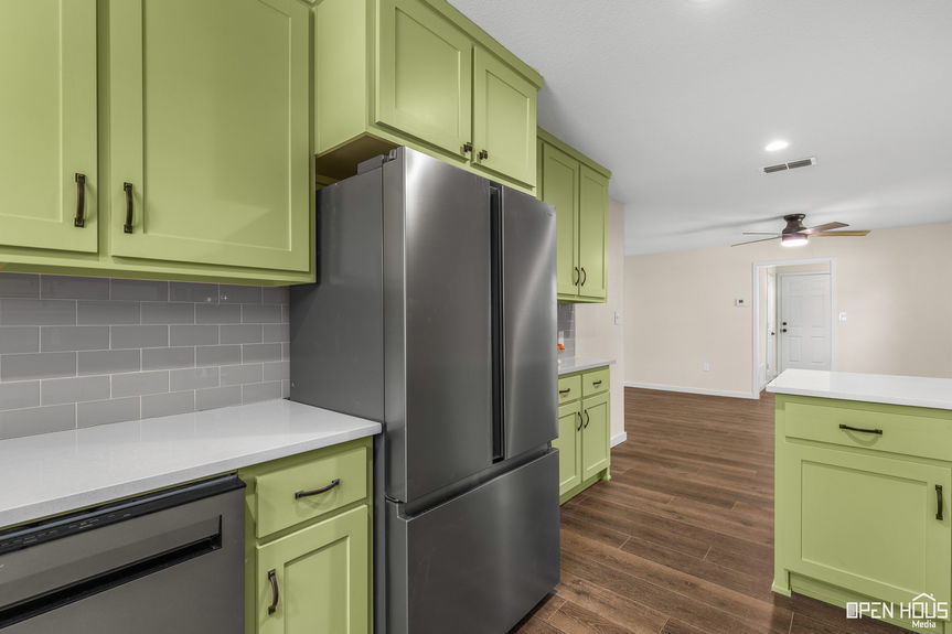 14-web-or-mls-1101-w-mesquite-st