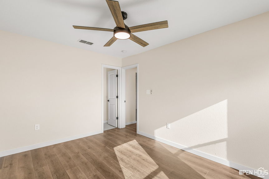 16-web-or-mls-1101-w-mesquite-st