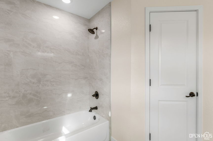 19-web-or-mls-1101-w-mesquite-st