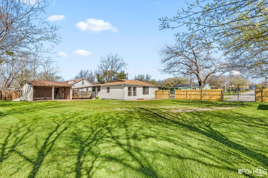 28-web-or-mls-1101-w-mesquite-st