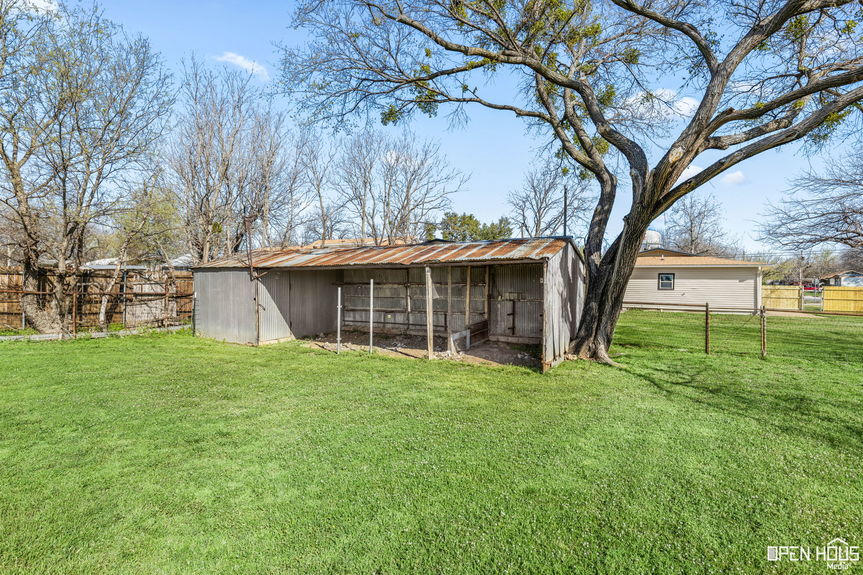 30-web-or-mls-1101-w-mesquite-st