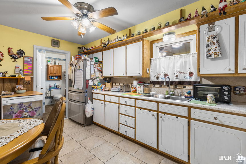 11-web-or-mls-101-carolyn-ln