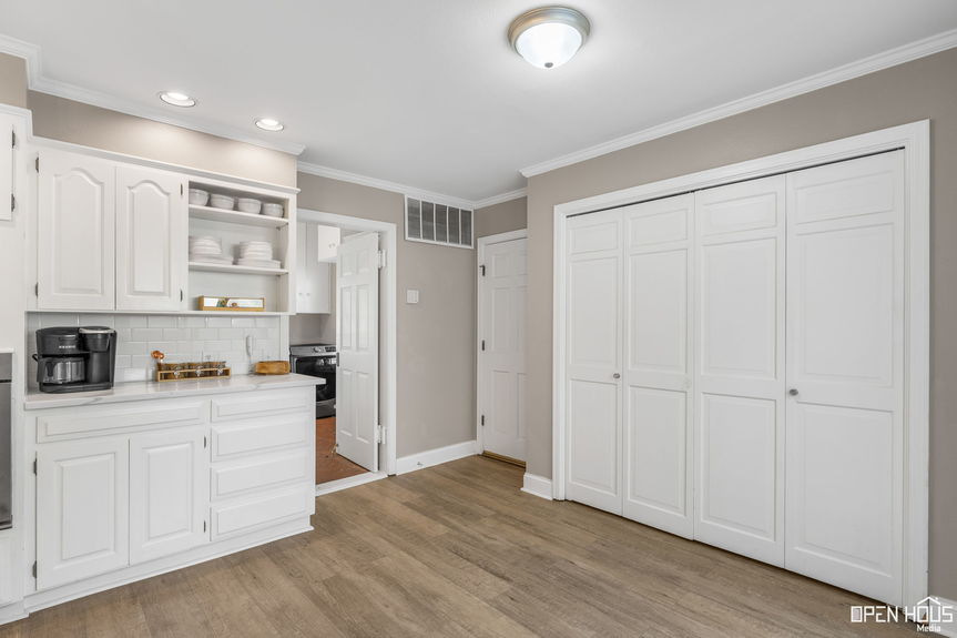 11-web-or-mls-1670-victory-ave