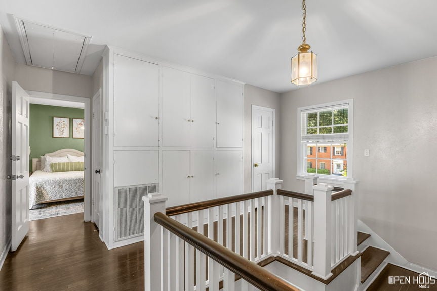 15-web-or-mls-1670-victory-ave