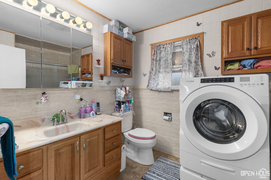 22-web-or-mls-101-carolyn-ln