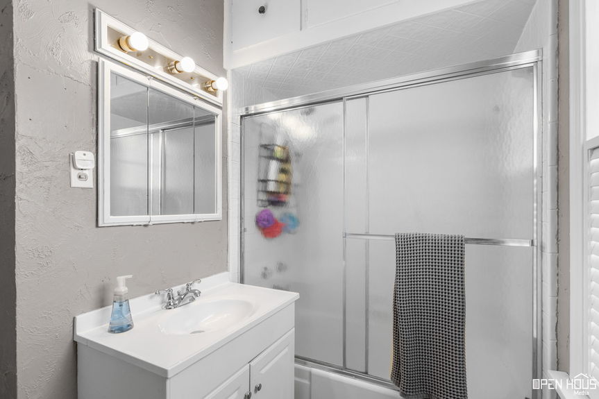 23-web-or-mls-1670-victory-ave