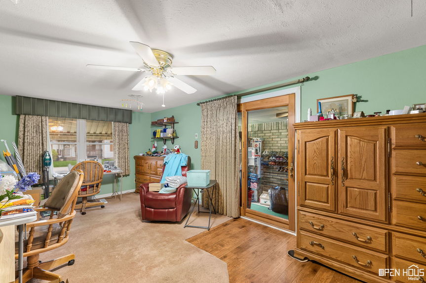 24-web-or-mls-101-carolyn-ln