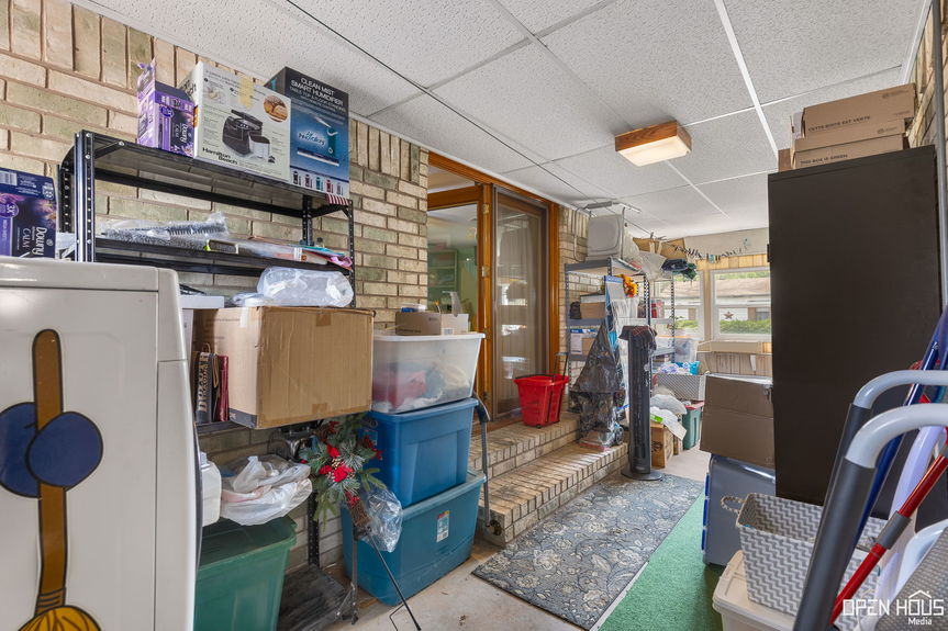 26-web-or-mls-101-carolyn-ln