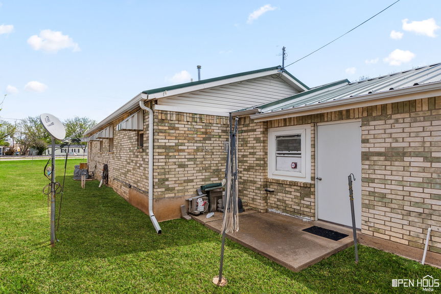 29-web-or-mls-101-carolyn-ln