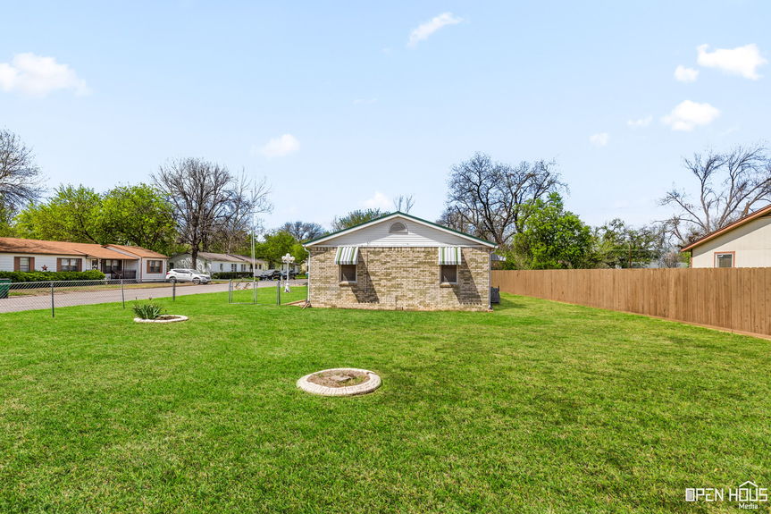 31-web-or-mls-101-carolyn-ln