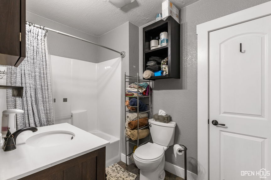 17-web-or-mls-4605-harbor-rd