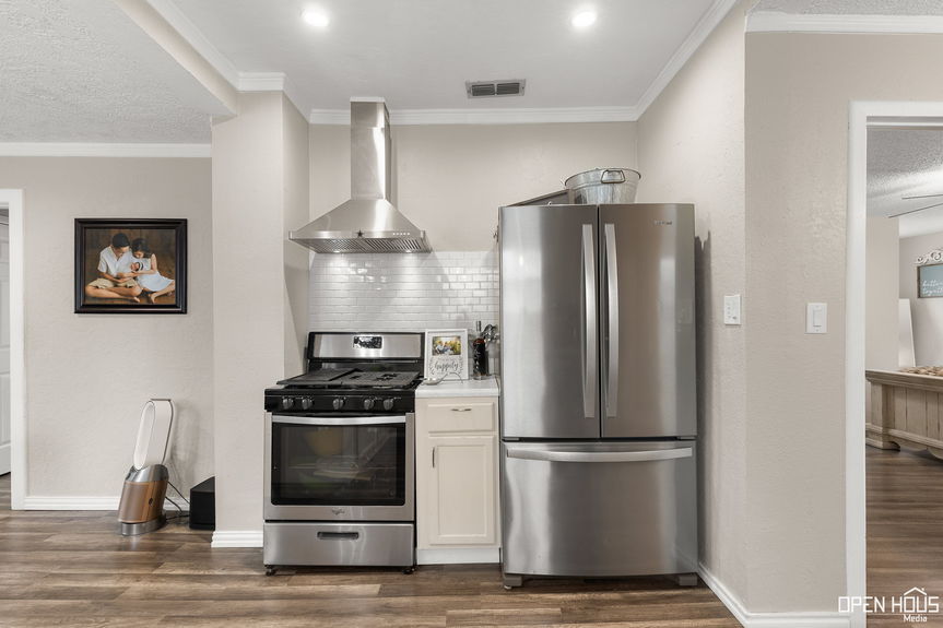 Modern Kitchen Fit for a Chef