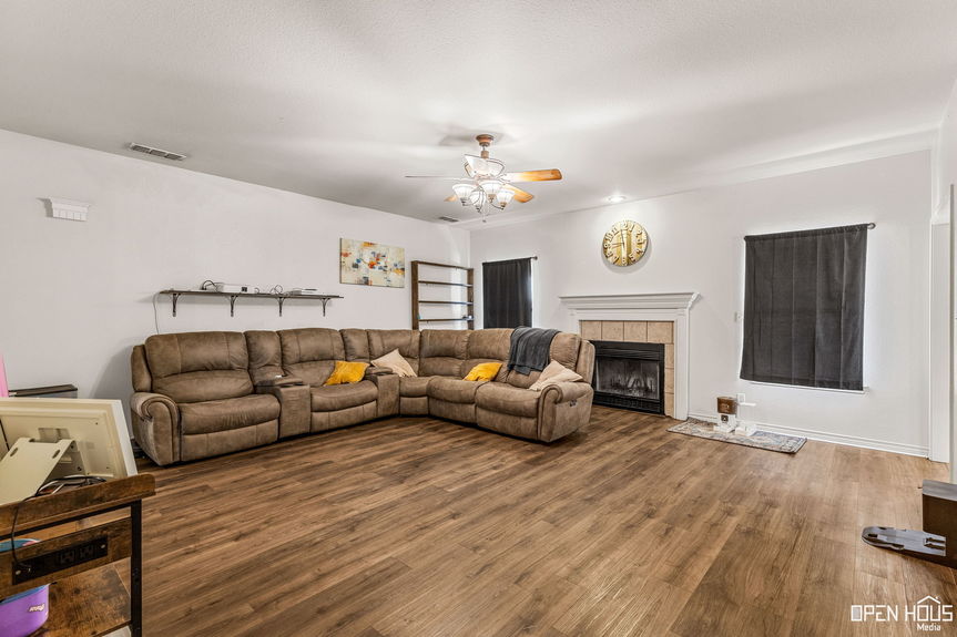 3-web-or-mls-910-e-texas-ave