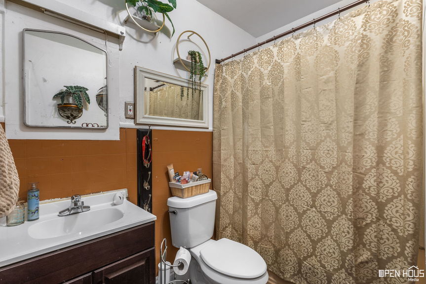 20-web-or-mls-2005-taft-st