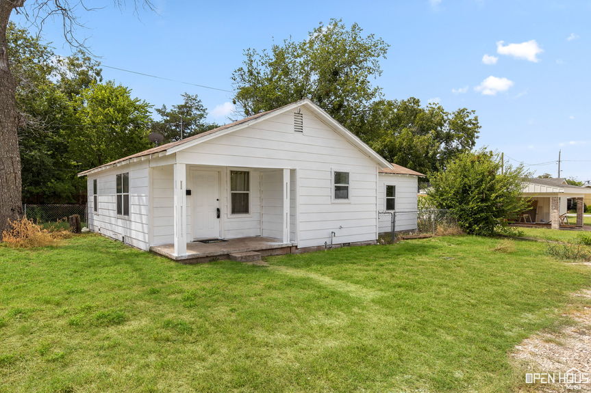 1-web-or-mls-209-w-park-st