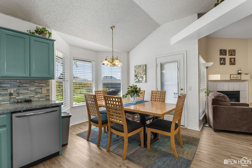 11-web-or-mls-4931-bayberry-dr