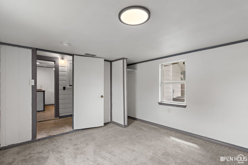 15-web-or-mls-209-w-park-st