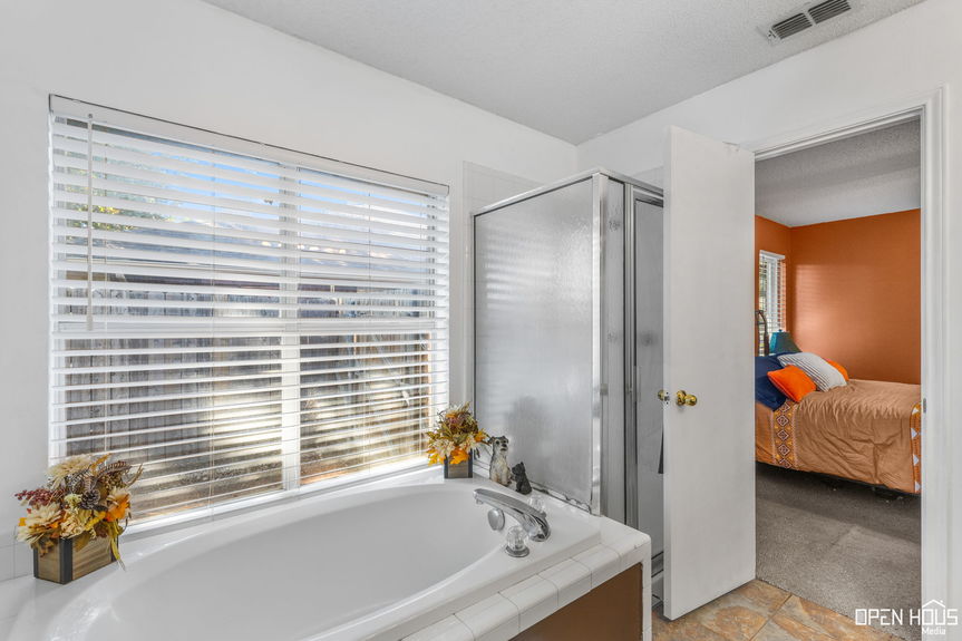 17-web-or-mls-4931-bayberry-dr
