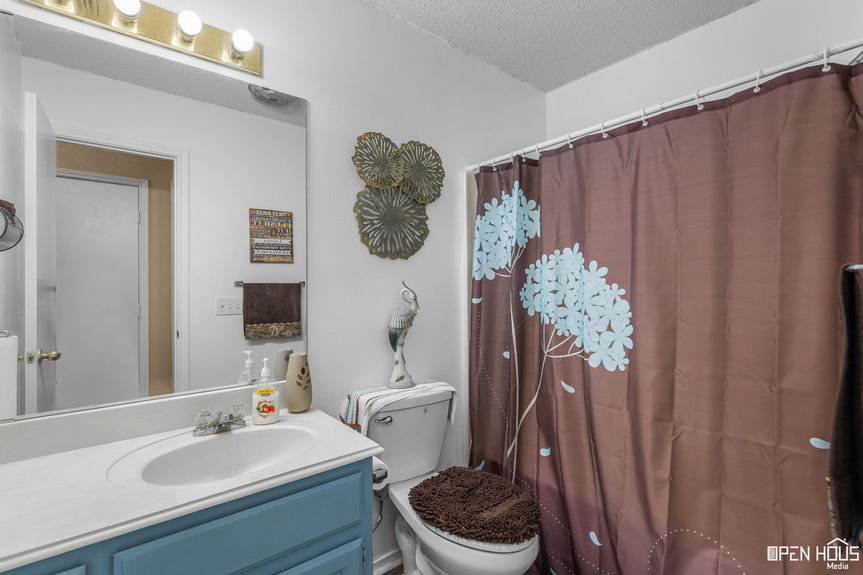 20-web-or-mls-4931-bayberry-dr