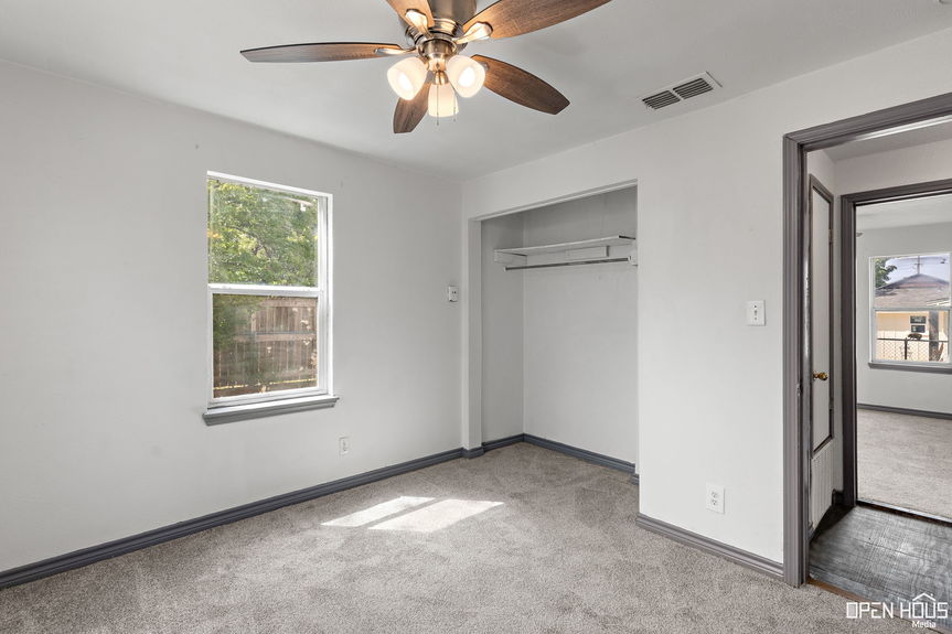 21-web-or-mls-209-w-park-st