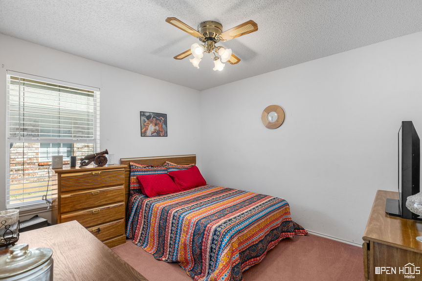 21-web-or-mls-4931-bayberry-dr